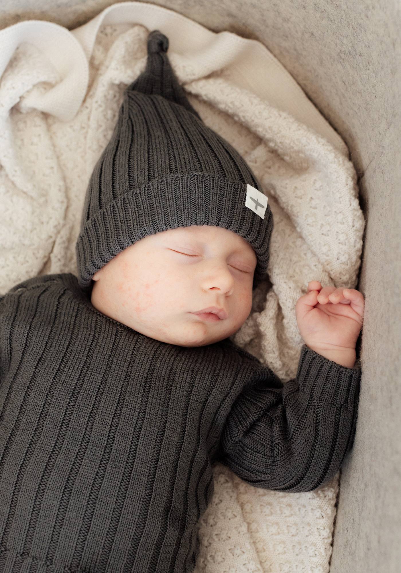Untouched World Pepi Knitted Hat - Bay Leaf Bay Leaf 0-6M